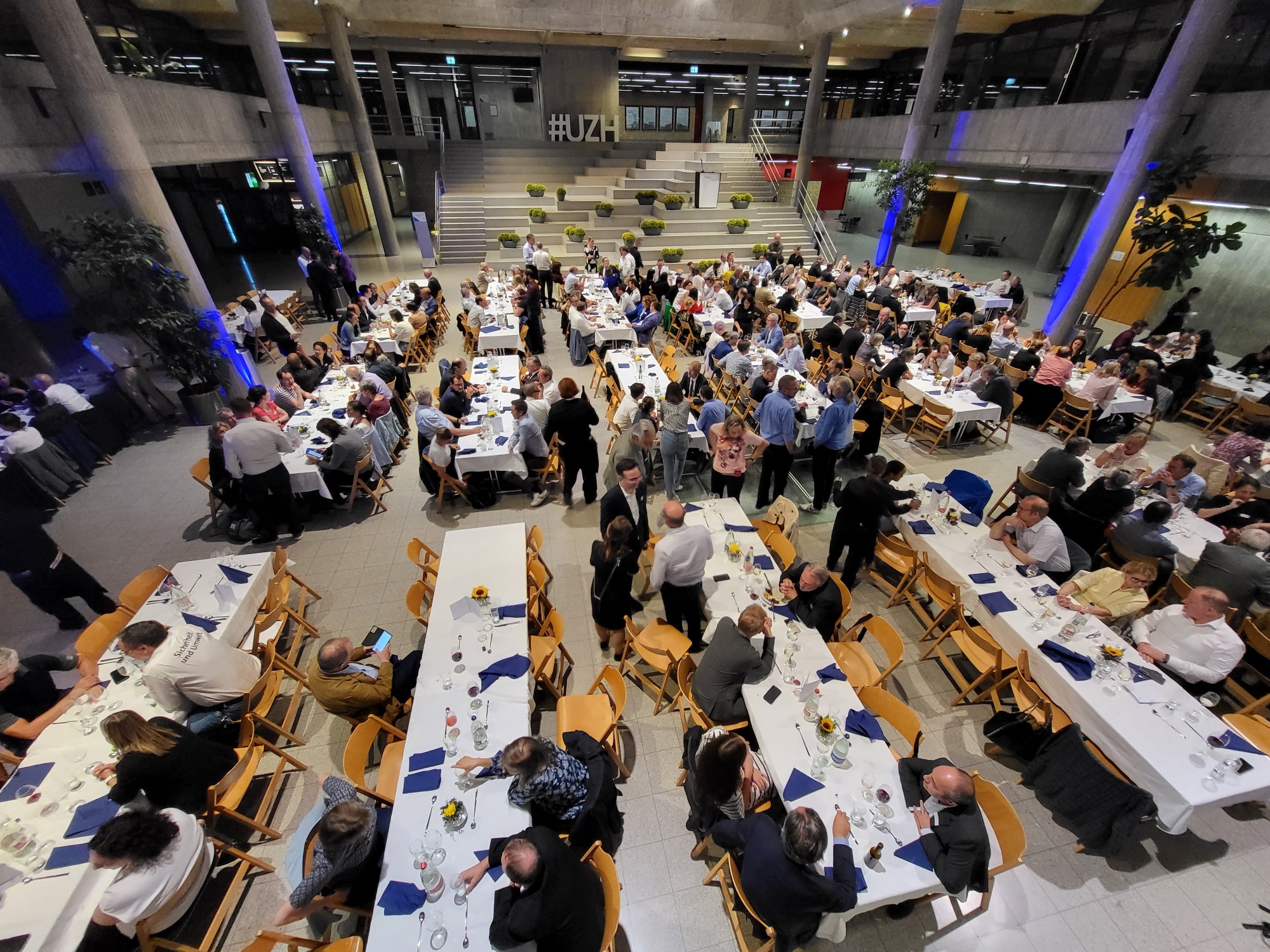 Gesellschaftlicher Anlass 2023 Universität Zürich Irchel