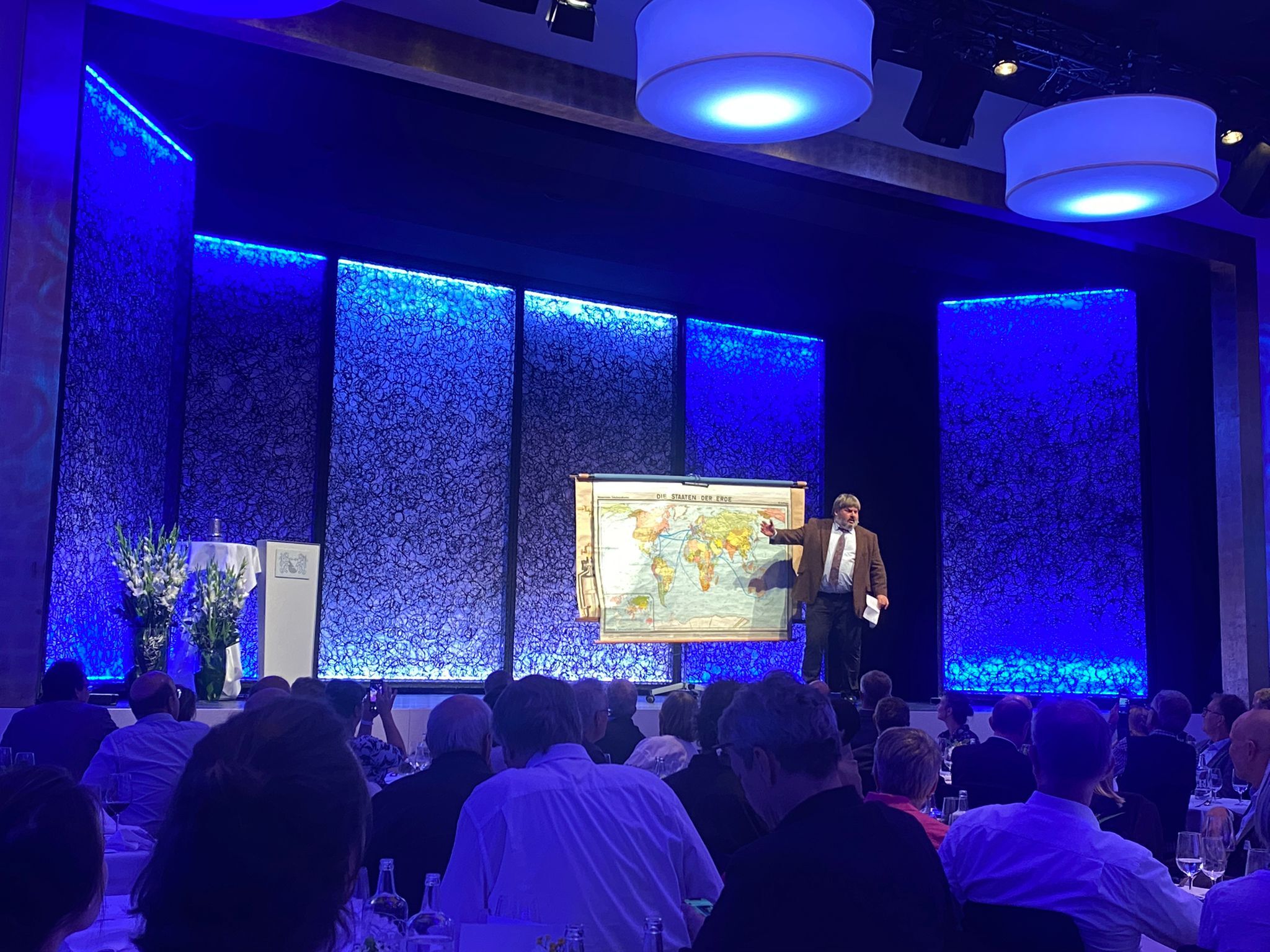 Mike Müller alias Hanspeter Burri