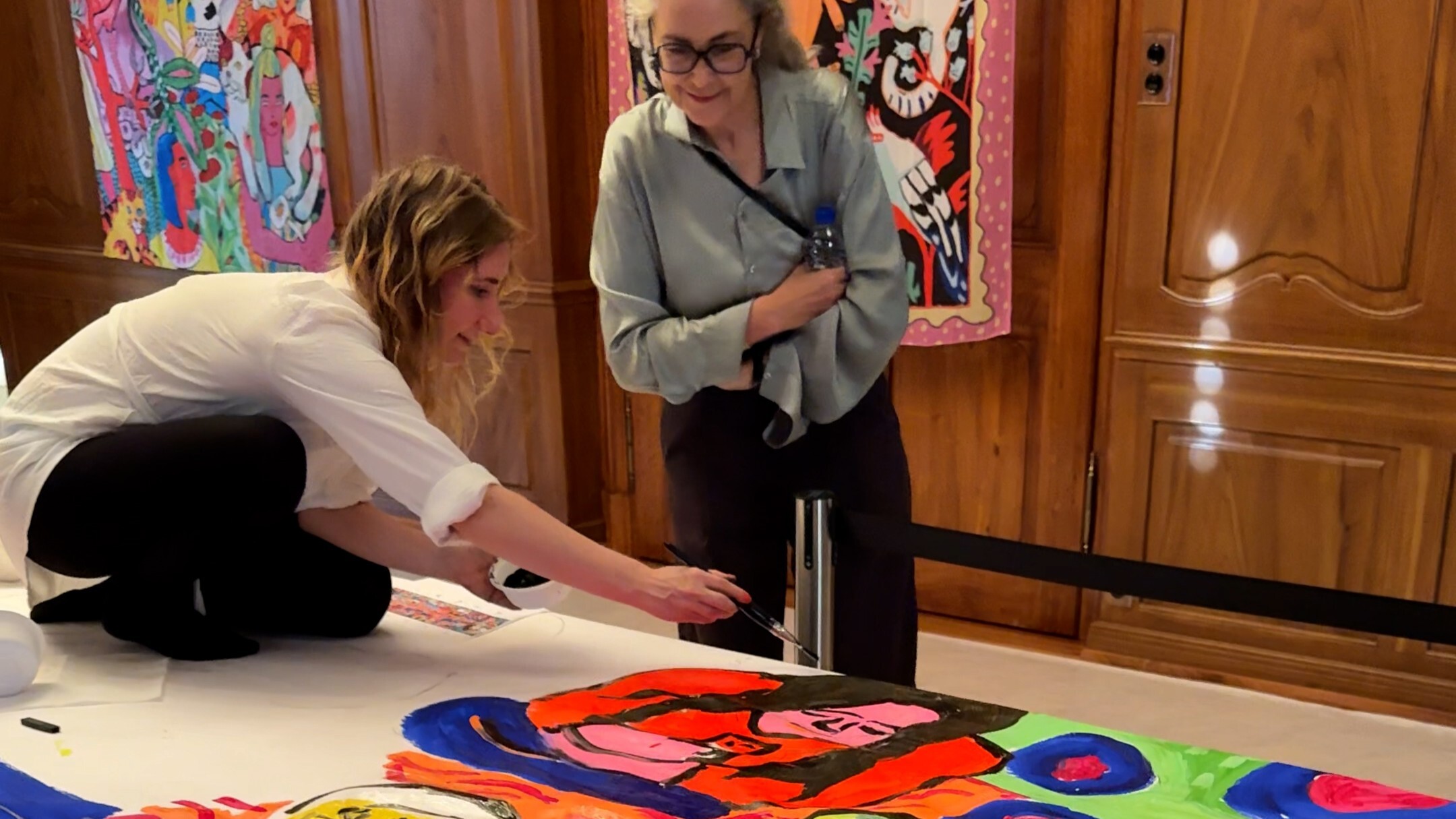 Wanda Dufner malt an der Langen Nacht der Zürcher Museen